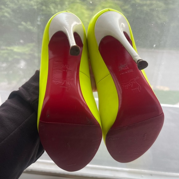 Yellow peep toe Christian Louboutin - Picture 5 of 7